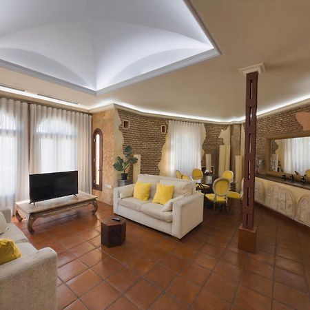 Monkeys Apartments Adriano & Terrace إشبيلية المظهر الخارجي الصورة