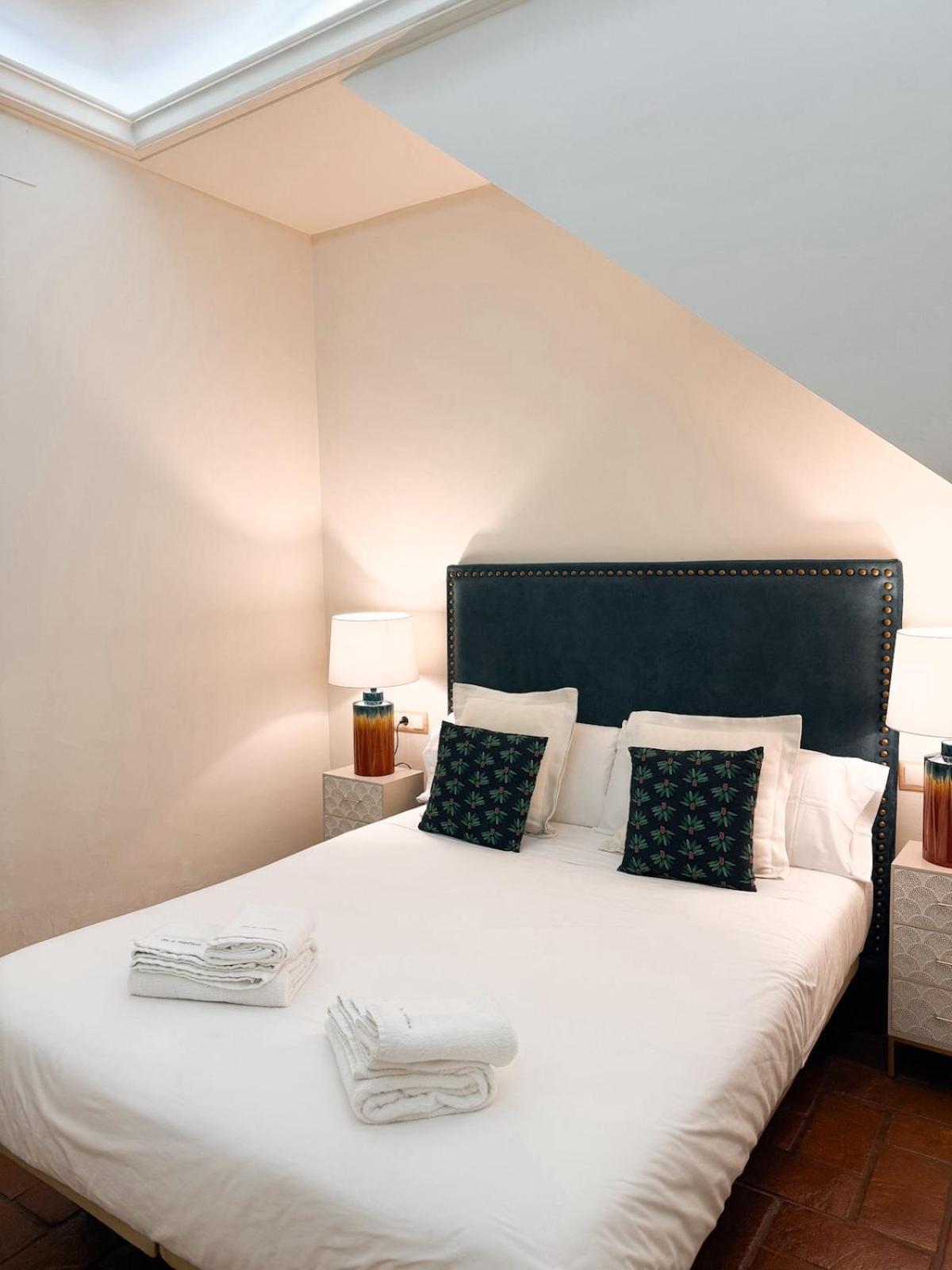 Monkeys Apartments Adriano & Terrace إشبيلية المظهر الخارجي الصورة