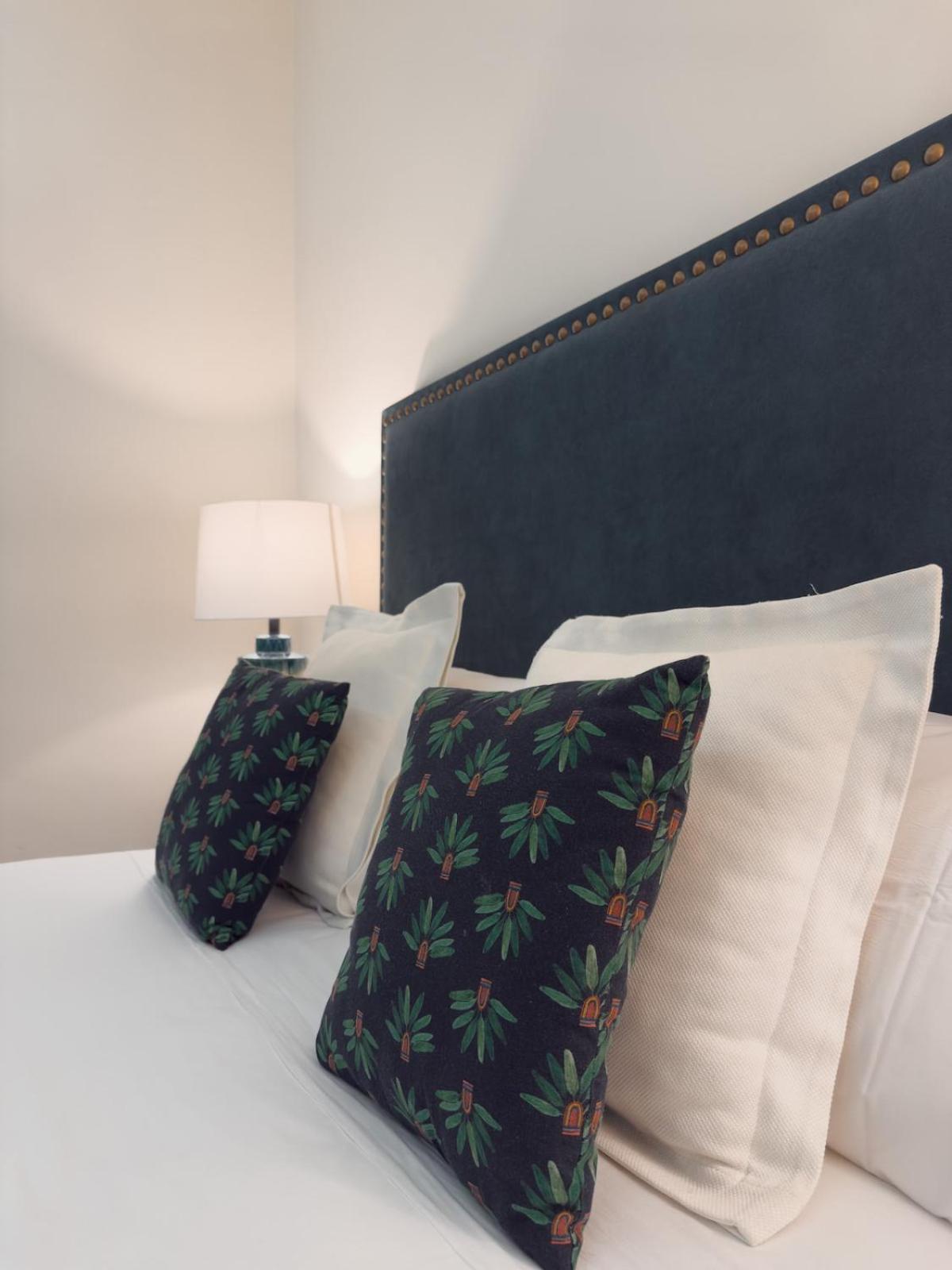 Monkeys Apartments Adriano & Terrace إشبيلية المظهر الخارجي الصورة